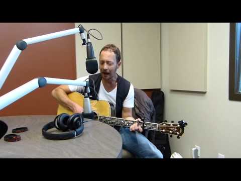 Paul Brandt sings his hit song "I Do" live on 99.7 Sun Country!!