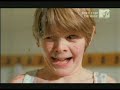 retarded yet artistic music video. verrryyy niiice tho.