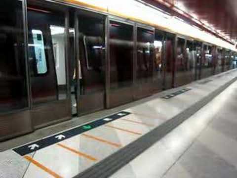 港鐵K-train列車關門