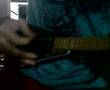 Electric Flying V baglamas in action