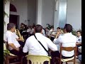 la canzone è bella ma nn so come si chiama