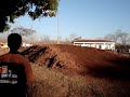 Aoty e Mateus saltando em São João dos Patos...