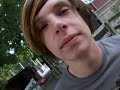 AT DE ZOOO