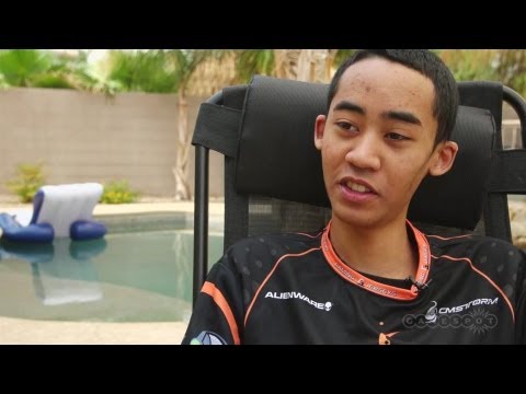 curse gaming - Travis takes you on a guided tour of the Team Curse house in Las Vegas. Features & Reviews - http://www.youtube.com/user/gamespot Gameplay & Guides - http://...