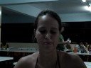 mama rodopiando palito no nariz