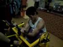 Corphus Gym:El gordis haciendo abdominales(comentariosCHELO)