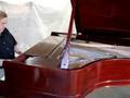 videos de Playing Restored Lester Parlor Grand Piano