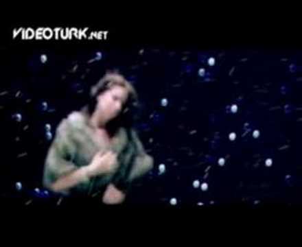 Tuğba Özerk