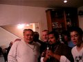 Los-Enanos; Singing