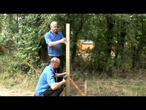 how to fit fence panels