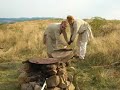 Bubu si Comosicus la Fierarie - cuibus.ro Bubu si Comosicus la Fierarie - cuibus.ro