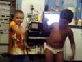 KAIO E PEDRO HENRIQUE DANÇANDO CREU
