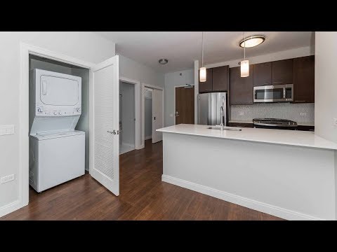 A large 1-bedroom on the River North / Gold Coast border A large 1-bedroom on the River North / Gold Coast border