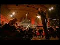 on ne pr�sente plus jean-fran�ois zygel. ses �missions cet �t� sur france 2 ont rencontr� un immense succ�s ; ses le�ons de musique en dvd s'arrachent et se d�clinent maintenant au th��tre du ch�telet, � toulouse, dans de nombreux festivals...
pianiste, improvisateur, compositeur, il est surtout un p�dagogue g�nial dans cette s�rie des 