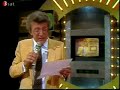 es gibt ja immer noch leute die behaupten, extrabreit w�re in der zdf hitparade aufgetreten. dies stimmt aber nachweislich nicht...
 
unsere lieblingsband sollte am 07.06.1982 mit dem titel ?hurra, hurra die schule brennt in der ?zdf-hitparade (folge nr. 154) auftreten. als erste k�nstler �berhaupt, lehnten die breiten einen auftritt jedoch ab. dieter-thomas heck verlas emotionslos in der live-sendung nach exakt 17,5 minuten das telegramm der band.
die meisten fans haben vermutlich von dem ereignis geh�rt, es aber noch nicht selbst gesehen. es ist gelungen, einen mitschnitt von diesem kulturhistorischen gro�ereignis aufzutreiben.
hier folgt nun der legend�re augenblick. 

wenn man sich �berlegt, dass in dieser sendung
platz 3: nicole  ein bi�chen frieden
platz 2: hubert kah  rosemarie
platz 1: rolf und seine freunde  und ganz doll mich
als wiederkehrer aus dem vormonat

und als neuvorstellungen:
berhard brink  du nat�rlich
dschingis khan  klabautermann
andrea j�rgens  playa blanca
annes sch�ner  nun sag`schon adieu
stephan sulke  uschi
ukw  sommersprossen
aufgetreten sind  eine doch weise entscheidung