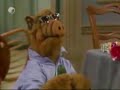 Alf cantando dragon ball