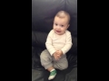 Baby Alan/Eduardinho clapping hands/batendo palmas