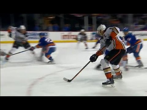 Video: Getzlaf's patience leads to Cogliano goal for Ducks