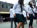 LOS CHICOS DE 8vo BAILANDO CASI ANGELES