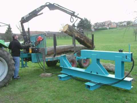Langholzspalter und Eigenbau RĂĽckewagen am Deutz DX 4.31