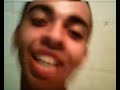 jhone fazendo bolo