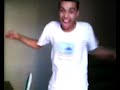 jhone fazendo bolo