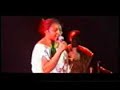 live concert recorded in paris on 2002!!!
here you can see and hear the song 