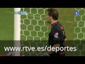 www.rtve.es El Barcelona se ha proclamado campeón de la Copa del Rey 2011-2012 tras ganar 0-3 al Athletic de Bilbao en el Calderón. En este vídeo, Pedro adelanta. El canario marcó apenas iniciado el partido. Todos los goles y la información, aquí: www.rtve.es