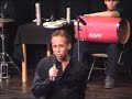 presentaci�n en el auditorio del museo de la naci�n, sandro le�n interpreta dentro del marco del concurso de la canci�n brasile�a organizado por la embajada del brasil en el per�, el tema principal de la novela brasile�a el clon, la canci�n 