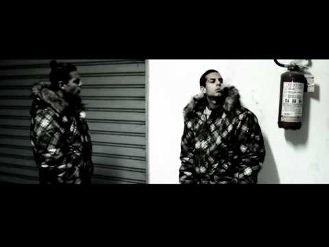 N'GAP - Regia : Francesco Zaccaria Prod: Francesco Zaccaria il singolo è scaricabile da http://www.bunkermusic.it/sito/ del grande dj nais facebook profile : Frand P...