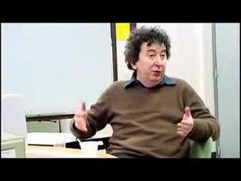 Silvain - Conférence au Master Multimédia Interactif de la Sorbonne. Silvain Gire explique l'historique, les caractéristiques et l'esprit d'Arte Radio.