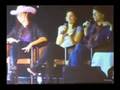 videos de L5 Blackpool - Jennifer puts on the kiss me quick hat!