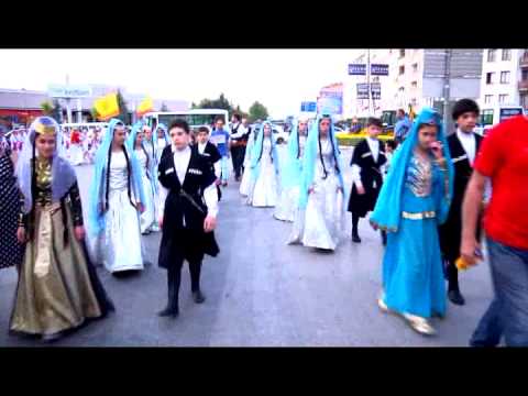 25.İnegöl Belediyesi Uluslararası Kültür Sanat Festivali Kortej Yürüyüşü 