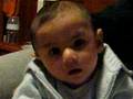 Magdiel escuchando a Gatti