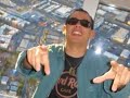 filmcatcher-paraiso-travel-interviewdirector-simon-brand.html