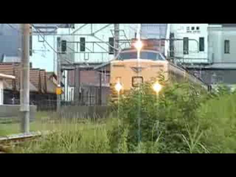 豊岡駅方面へ発車する特急北近畿