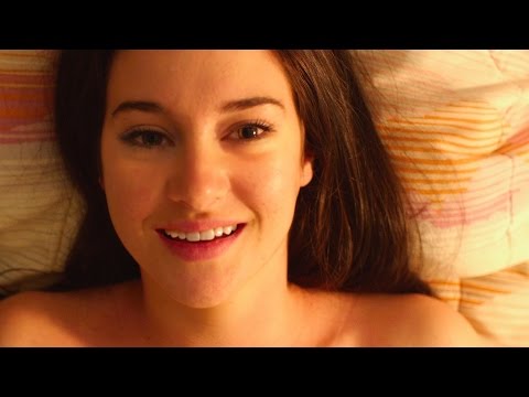 Hollywood.com - http://www.hollywood.com 'White Bird in a Blizzard' Trailer Director: Gregg Araki Starring: Shailene Woodley, Eva Green, Christopher Meloni In 1988, a teenag...