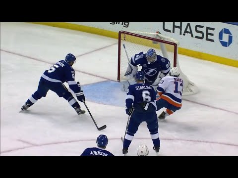 Video: Islanders’ Barzal dances around Lightning and flips puck past Vasilevskiy