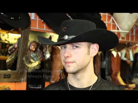 how to fit lucchese boots