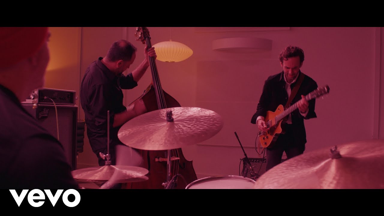 Julian Lage - "Auditorium"MVを公開 新譜アルバム「View With A Room」2022年9月16日発売予定 thm Music info Clip