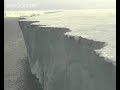 Iceberg movements create eerie songs Iceberg movements create eerie songs