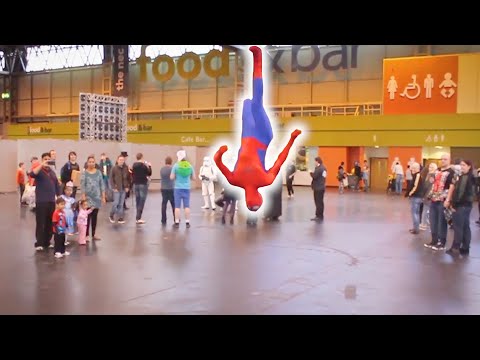 Meeting Scott Adkins + Spiderman Flips at Comic Con