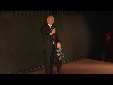 Глава государства посетил премьеру документального фильма о Штефане Великом