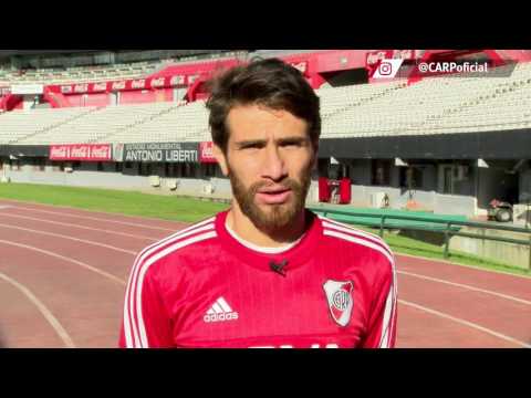 Leonardo Ponzio saludó a los niños