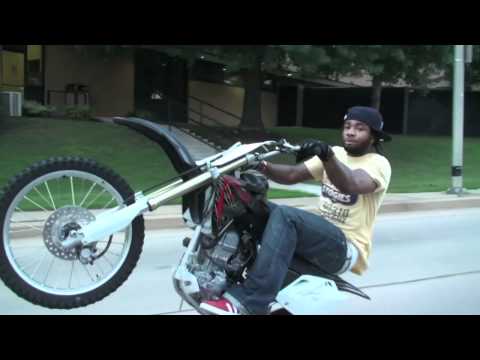 wheelie - Chylie Wildn' Out for Relly Rell memorial ride!
