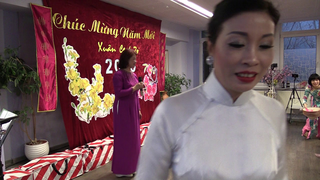 MÚA CHÀO XUÂN CANH TÝ 2020 TẠI HỘI TRỐNG CƠM