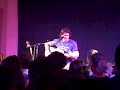 Pete Murray makes a mistake