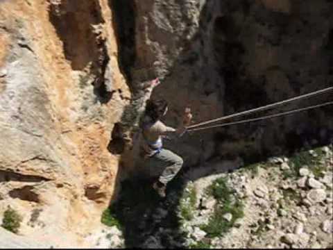 Puenting Jesús en Barranco de Mascarat 22 Feb 2009