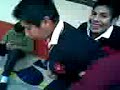hehe  el meño y el giper dise peliando xD