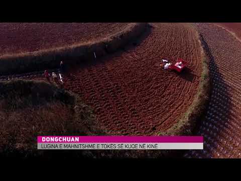 Lugina e mahnitshme e tokës së kuqe në Kinë (Video)